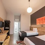 Adresin Szálloda