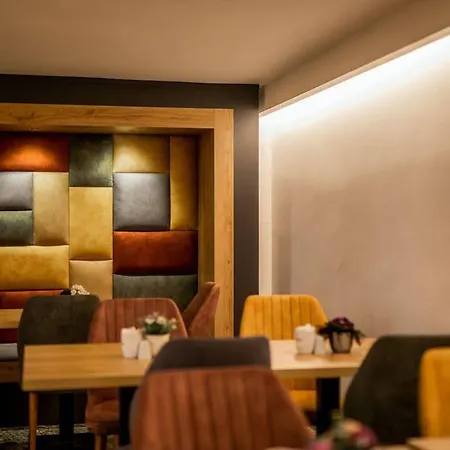 Adresin Hotel 4*