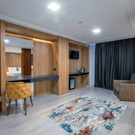 Hotel Adresin 4*