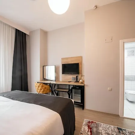 Adresin Hotel