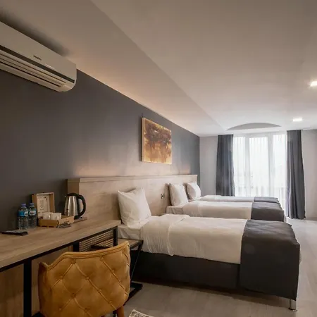 Hotel Adresin 4*
