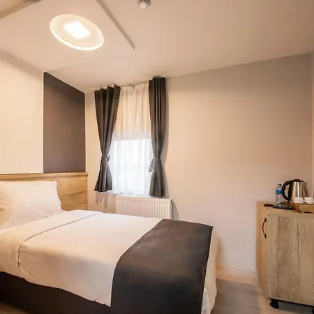 Adresin Hotel 4*